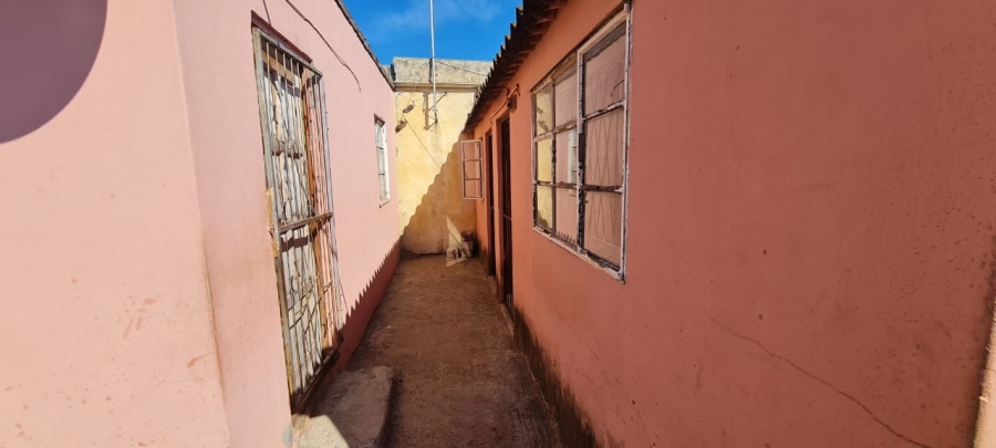 10 Bedroom Property for Sale in Zwide Eastern Cape